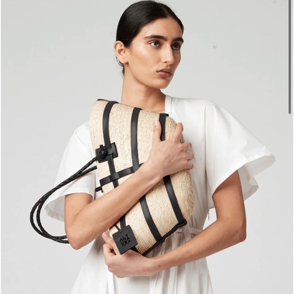 Altuzzara Watermill Woven Bag - Picture 1 of 10
